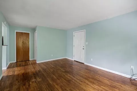 837 Seton Ave, Cincinnati, OH 45205 photo 13