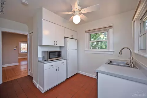 Kitchen - 3559 Rawson Pl, Cincinnati, OH 45209 photo 2 of 4