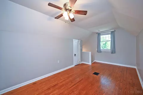 Bedroom - 3559 Rawson Pl, Cincinnati, OH 45209 photo 7 of 7