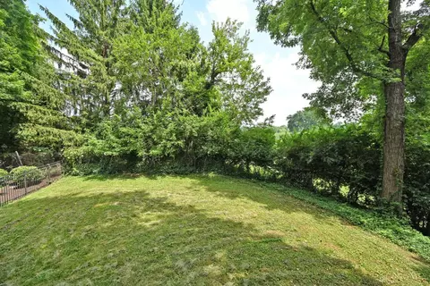 Exterior - 3559 Rawson Pl, Cincinnati, OH 45209 photo 12 of 17