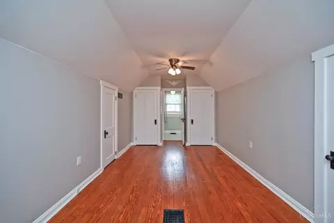 Bedroom - 3559 Rawson Pl, Cincinnati, OH 45209 photo 6 of 7