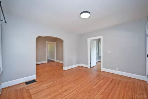 Living - 3559 Rawson Pl, Cincinnati, OH 45209 photo 4 of 4