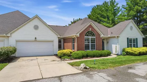 2904 Traverse Creek Dr, Milford, OH 45150