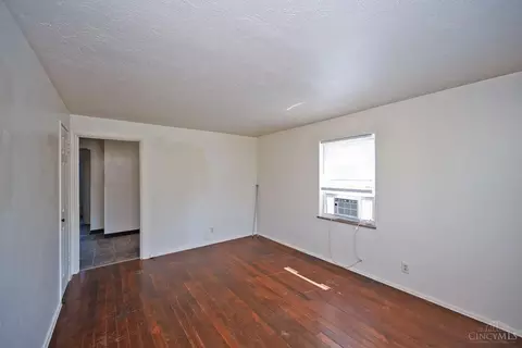 Living - 24 Gahl Ter, Reading, OH 45215 photo 1 of 4