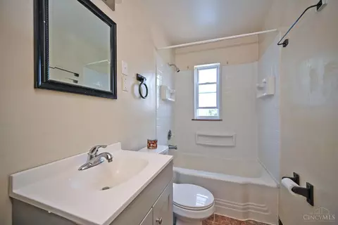 Bath - 24 Gahl Ter, Reading, OH 45215 photo 1 of 2