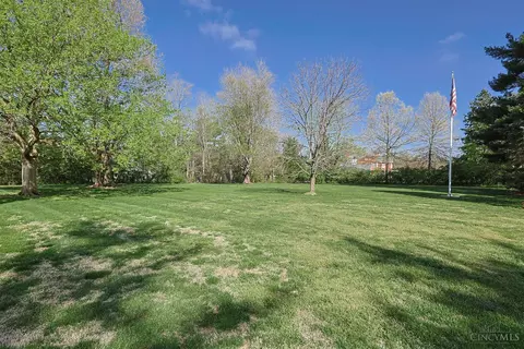 Exterior - 5475 Waring Dr, Cincinnati, OH 45243 photo 4 of 8