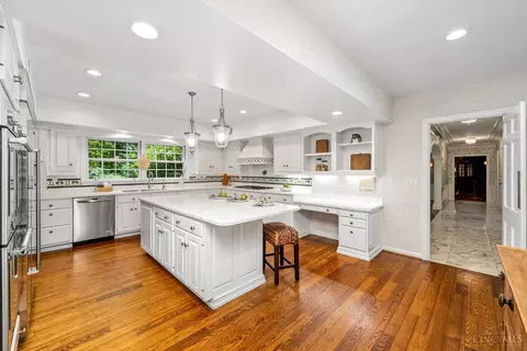 Kitchen - 5475 Waring Dr, Cincinnati, OH 45243 photo 3 of 3
