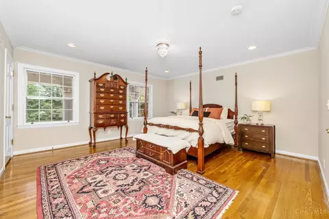 Bedroom - 5475 Waring Dr, Cincinnati, OH 45243 photo 3 of 6