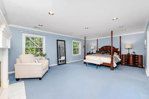 Bedroom - 5475 Waring Dr, Cincinnati, OH 45243 photo 2 of 6