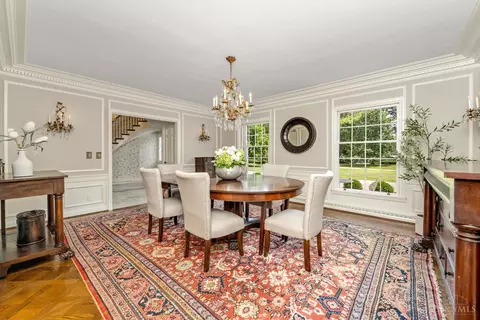 Dining - 5475 Waring Dr, Cincinnati, OH 45243 photo 2 of 4