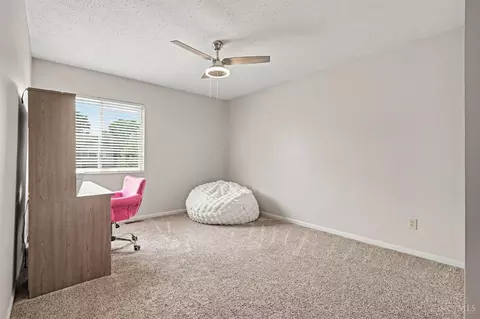 Bedroom - 136 Hearthstone Ct, Hamilton Township, OH 45039 photo 3 of 3
