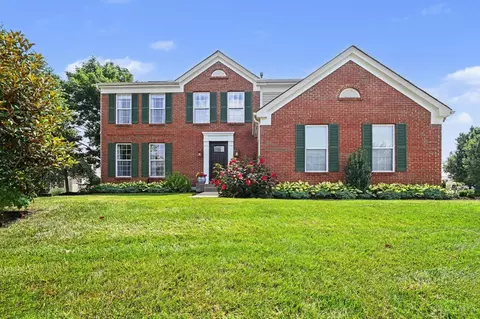 Exterior - 136 Hearthstone Ct, Hamilton Township, OH 45039 photo 2 of 11