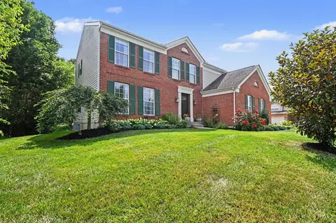 Exterior - 136 Hearthstone Ct, Hamilton Township, OH 45039 photo 3 of 11