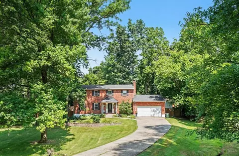 1682 Foxwood Trl, Loveland, OH 45140