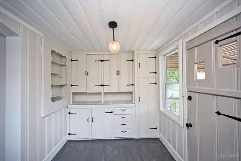Entry Way - 2759 Rushland Dr, Kettering, OH 45419 photo 1 of 4