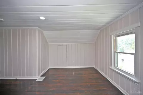 Bedroom - 2759 Rushland Dr, Kettering, OH 45419 photo 8 of 8