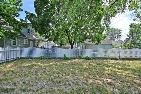 Exterior - 2759 Rushland Dr, Kettering, OH 45419 photo 14 of 16