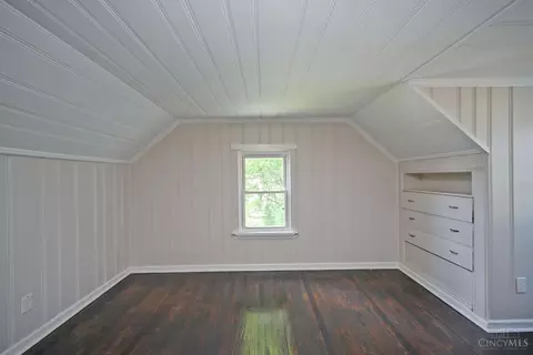 Bedroom - 2759 Rushland Dr, Kettering, OH 45419 photo 6 of 8