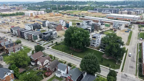 4452 Thirty Second Ave, Cincinnati, OH 45209 photo 4