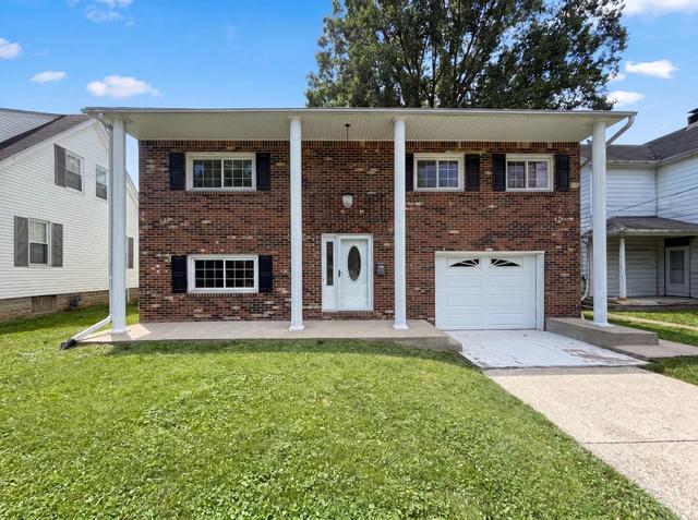 561 Nowlin Ave, Greendale, IN 47025