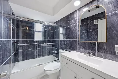 Bath - 8785 Mockingbird Ln, Cincinnati, OH 45231 photo 1 of 1
