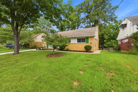 Exterior - 8785 Mockingbird Ln, Cincinnati, OH 45231 photo 2 of 6