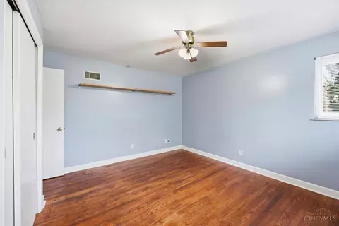 Bedroom - 8785 Mockingbird Ln, Cincinnati, OH 45231 photo 10 of 12