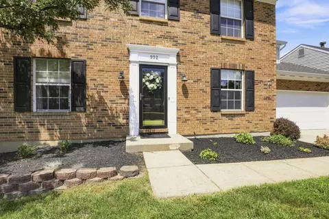 932 Saffron Ln, Milford, OH 45150