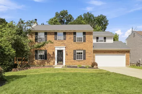 932 Saffron Ln, Milford, OH 45150