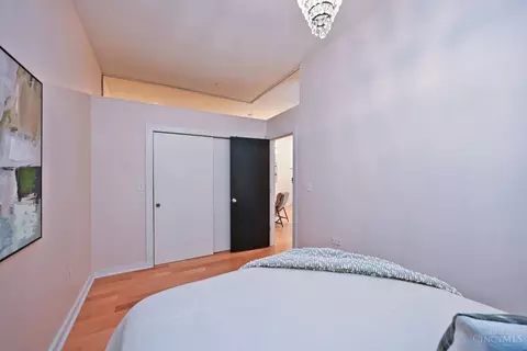 Bedroom - 1150 Vine St, Cincinnati, OH 45202 photo 3 of 3