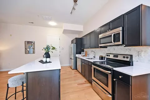 Kitchen - 1150 Vine St, Cincinnati, OH 45202 photo 3 of 4