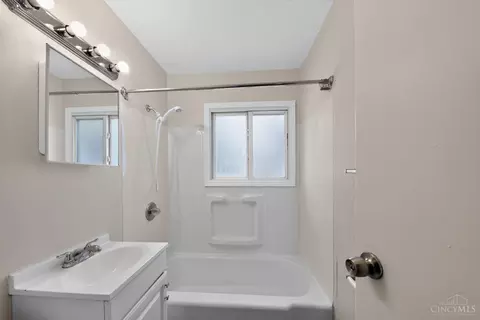 Bath - 2454 Schon Dr, Cincinnati, OH 45231 photo 2 of 2