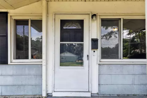 Entry Way - 2454 Schon Dr, Cincinnati, OH 45231 photo 3 of 3