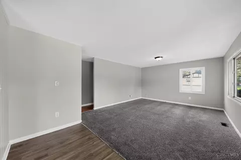 Living - 2454 Schon Dr, Cincinnati, OH 45231 photo 2 of 4