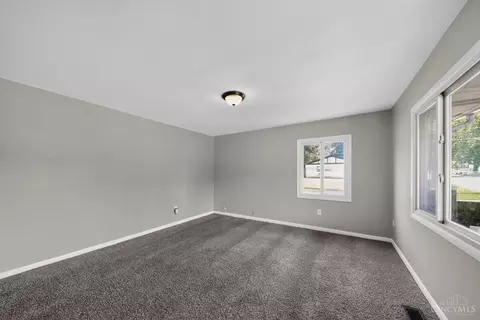 Living - 2454 Schon Dr, Cincinnati, OH 45231 photo 4 of 4