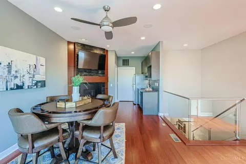 Dining - 502 Baum St, Cincinnati, OH 45202 photo 2 of 9