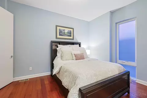 Bedroom - 502 Baum St, Cincinnati, OH 45202 photo 5 of 5