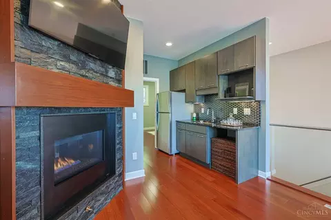 Kitchen - 502 Baum St, Cincinnati, OH 45202 photo 5 of 6