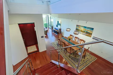 Dining - 502 Baum St, Cincinnati, OH 45202 photo 7 of 9