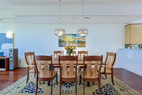 Dining - 502 Baum St, Cincinnati, OH 45202 photo 8 of 9