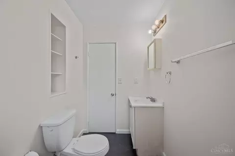 Bath - 1914 Ashbrook Dr, Cincinnati, OH 45238 photo 2 of 2