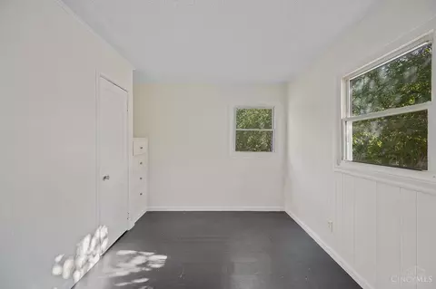 Bedroom - 1914 Ashbrook Dr, Cincinnati, OH 45238 photo 1 of 4