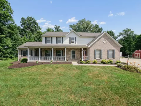 1074 Ridgepointe Dr, Batavia, OH 45103