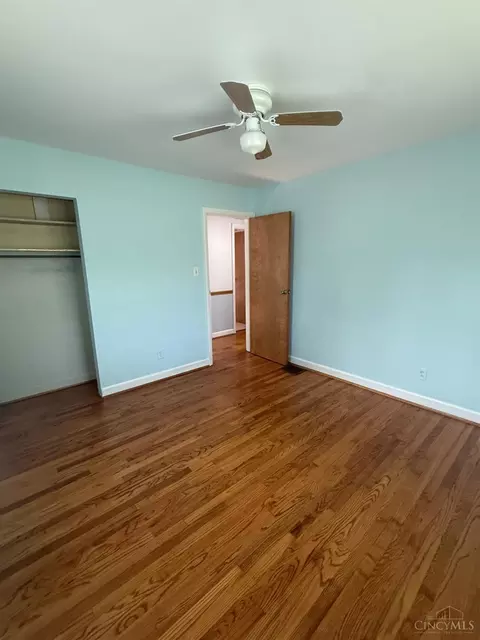 Bedroom - 3177 Ebenezer Rd, Cincinnati, OH 45248 photo 5 of 5