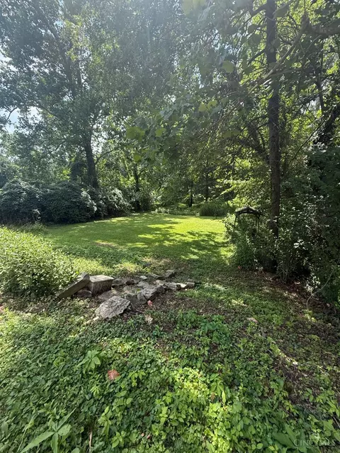 Exterior - 3177 Ebenezer Rd, Cincinnati, OH 45248 photo 8 of 13