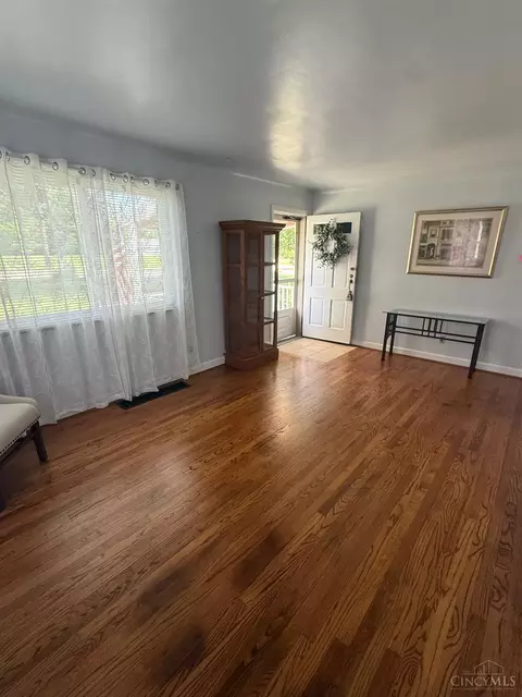 Entry Way - 3177 Ebenezer Rd, Cincinnati, OH 45248 photo 1 of 1