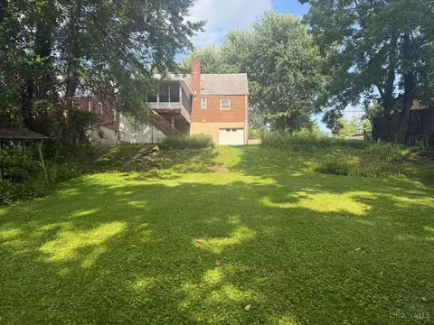 Exterior - 3177 Ebenezer Rd, Cincinnati, OH 45248 photo 9 of 13