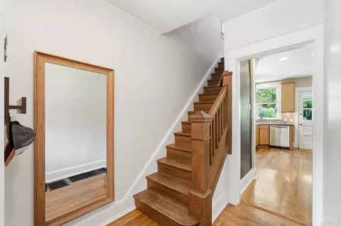 Entry Way - 3363 Morrison Ave, Cincinnati, OH 45220 photo 3 of 5