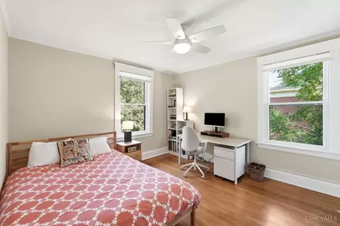 Bedroom - 3363 Morrison Ave, Cincinnati, OH 45220 photo 2 of 10
