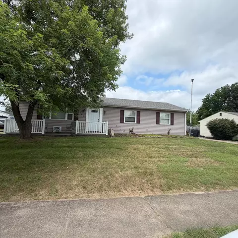 907 Arthur St, Trenton, OH 45067